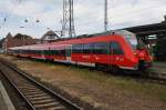 Hier 442 851-2 als S3 von Warnemünde nach Rostock Hbf., dieser Triebzug stand am 26.7.2015 in Warnemünde.