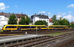 Zwei Lint BR648 der Oberpfalzbahn abgestellt bei ziemlicher Hitze mit geöffneten Türen im Bahnhof Weiden 27.05.2018