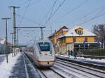 Solange der Abschnitt Stuttgart Hbf-Flughafen-Wendlingen nicht in Betrieb ist, werden die Fernzüge den Weg über Esslingen und Wendlingen nach Ulm nehmen.