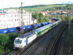 Vectron 193 813 Railpool mit dem Premierenzug von RDC Deutschland  Alpen-Sylt Nachtexpress  (NEx1312) von Westerland/Sylt nach Salzburg, am Sonntagmorgen, 05.07.2020, pünktlich um 7:11 Uhr bei