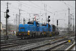 Die Hybridlokomotiven Vossloh/CRRC Modula 1120 003, 004 & 001 verkehrten am 16.03.2026 als Lokzug von München nach Minden/Westf., als die Fuhre am frühen Nachmittag bei strömendem Regen