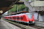 DB S-Bahn Rhein-Ruhr 1440 312-5 + 1440 800-6 als S 30888 (S8) von Wuppertal-Oberbarmen nach Mönchengladbach Hbf, am 13.10.2023 in Wuppertal Hbf.