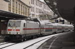 146 570-7 mit IC2 in Wuppertal Hbf, 24.1.21.