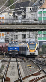 218 201-2 & ET6.03 Ende Februar 2021 in der Nähe des Hauptbahnhofes in Wuppertal.