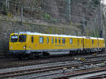 Der Gleismesstriebzug 726 101 bei der Durchfahrt am Hauptbahnhof Wuppertal.
