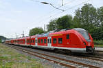 Der Elektrotriebzug 1440 823-1 Mitte Juni 2021 beim Halt in Wuppertal-Unterbarmen.