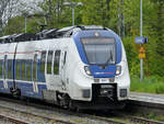 Ende April 2022 waren auf dem Ferngleis in Wuppertal-Unterbarmen der Elektrotriebzug 874 unterwegs.