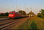 Gemischter Gz Richtung Sangerhausen rollt mit 145 043-6 an der Blockstelle Zscherben den letzten Sonnenstrahlen entgegen.

🧰 DB Cargo
🕓 12.6.2023 | 20:38 Uhr