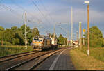 Schwer zu schleppen hatte 248 001-0  Krasses Pferd  (Siemens Vectron Dual Mode), als sie mit einem Flachwagen der Bartex Sp.z o.o. mit der Bezeichnung  Res  (31 51 3944 841-1 PL-BRX) an der Blockstelle Zscherben Richtung Sangerhausen vorbeif�hrt.

🧰 Railsystems RP GmbH (RPRS)
🕓 21.5.2025 | 20:03 Uhr