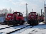 Zwei Gravitas 261 023 und 261 015 warten auf dem Zwickauer Hauptbahnhof auf neue Aufgaben.13.01.2013.