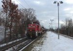 294 738-0 mit der bergabe nach Mosel zum VW-Werk bei der Durchfahrt in Zwickau Plbitz. 28.01.2013