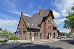 Typischer Backsteinbahnhof, erbaut 1879 - 1880, in Rheinbach an der Strecke Euskirchen - Bonn.