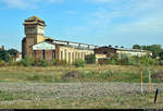 Blick auf die ehemaligen Anlagen der Gleisbau Röblingen GmbH in Teutschenthal, nur wenige Meter entfernt von der Bahnstrecke Halle–Hann.