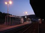 Der moderniesierte Bahnhof von Oberkochen um 20.00 Uhr.