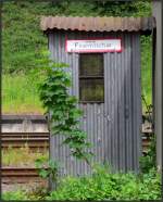 Diese alte Wellblechbude steht am Güterbahnhof in Stolberg (Rhl).