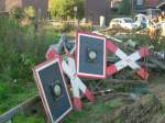 berreste einer Bahnbergangs in Sggerath, Oktober 07, berweg mit Flatterband gesichert im Zuge des ESTW Umbaus