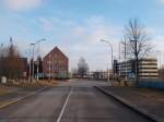 Der Bahnübergang zur PeeneWerft in Wolgast am 06.Februar 2016.