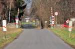 Lndlicher Bahnbergang bei Oberdrees (Bahnstrecke Euskirchen - Bonn) - 17.02.2011