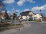 Bahnübergang am Bahnhof Klosterfelde am 08.April 2016.