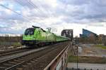 MRCE/Dispolok Flixtrain ES 64 U2-505 (182 505-8) mit dem Flixtrain am 09.03.19 auf der Deutschherrenbrücke in Frankfurt am Main von einen Steg aus fotografiert