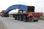 22.Oktober 2013, Die Bogen des zweiten Feldes der Mainbrücke bei Wiesen wurden heute angeliefert, abgeladen und auf dem Hilfsgerüst vormontiert.