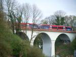 Die Euregiobahn auf dem Viadukt an der Schurzelterstrasse in Aachen Laurensberg