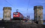 DB 143 306-9 vor RE 18462 Cottbus - Leipzig, KBS 215 Cottbus - Leipzig, fotografiert auf der Elbebrcke bei Torgau am 03.03.2012