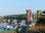 Die zweigleisige Eisenbahnbrckeber den Rhein in Mainz-Sd, aufgenommen am 02.03.2013, vom Gelnde des Mainzer Volksparks aus.