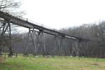 Altes Eisenbahnviadukt im Pulsnitztal in Knigsbrck an einem strmischen kalten Sptherbsttag,19.12.2013, 12:04 Uhr 