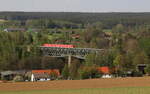 RE31 von Hof über Marktredwitz nach Nürnberg mit einem Regioswinger 612 auf dem Viadukt in Thölau.
