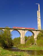 Viadukt Muldenhtten bei Freiberg (BJ.1860) mit dem Sachsen-Franken-Express