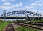 Die Brandenburger Brcke in Leipzig berspannt die Bahnstrecken Richtung Zwickau, Plauen, Chemnitz und Dresden.