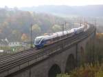  Doppelpack  der Nord-West-Bahn auf dem  Altenbekener Viadukt  in Richtung Bahnhof am 30.10.09