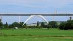 Ein Brckenbogen der zuknftigen Unstruttalbrcke an der Neubaustrecke Erfurt - Leipzig/Halle, bei Wetzendorf; 09.07.2011