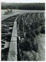 Eisenbahnbrcke ber das sogenannte  Gckeritztal  der 1947 als Reparationsleistung abgebauten Strecke Zwnitz- Scheibenberg(Z-S).