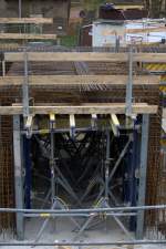 Ein Fugngerdurchla entsteht als  Zugang zum neuen, noch zu erbauenden S-Bahnsteig Radebeul Weintraube .