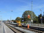 Die Fahrleitung auf dem Hauptgleis war,am 18.September 2018,in Bergen/Rügen schon demontiert,danach wurden die Ausleger an den Fahrleitungsmasten entfernt.