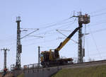 Montage der Fahrleitung am rekonstruiertem Abzweig Coswig, Streck Dersden-Berlin.