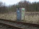 Die ehmalige Signalsprecherbude an der Strecke nach Lauterbach Mole bei Bergen/Rügen am 17.November 2013.