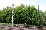 Das Fl�gelsignal G10 am 15.05.2026 neben dem Bahnsteig 8 in Zeitz.