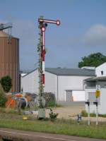 Das letzte Formsignal im Linderner Bahnhof, es sichert den Anschluss an die Strecke Lindern-Heinsberg, die nun nurnoch fr den Gterverkehr genutzt wird