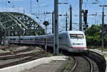 ICE 2, Einfahrt Hbf Köln von Hohenzollernbrücke - 12.07.2022