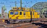 711 003-4 Oberleitungsbau bei der Zufahrt zur Hohenzollernbrcke - 10.10.2010