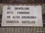 Glcklicherweise kann sich jeder an den Alten Kirchheimer Bahnsteig errinnern, er wurde 1975 im zuge der neuen streckenfhrung KBS761 (Bhf Kirchheim/Teck) stillgelegt und abgebaut.(23.05.2009)