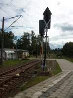 Obwohl der Bahnhof Prora erst nach der Wende Ausfahrsignale bekam,werden die Lichtsignale von Ks-Signalen abgelst.Das alte Ausfahrsignale E Richtung Binz,wird dann vom neuen Ks-Signal N2