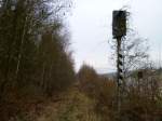 In Greiz (auf der Strecke Greiz- Werdau) wo die Gleise seit Jahren weg sind steht noch dieses Signal! Gesehen am 26.11.11.