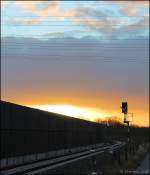 Noch nicht freigegebenes Hauptsignal an der Neubaustrecke zum   Jade-Weser-Port.