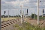 4 KS Signale sichern die Einmndung  der Neubaustrecke bei Nnchritz.