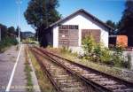 Bahnhof Pfronten/Allgu im September 2000 / Fahrtrichtung Kempten / alter Lokschuppen (scan vom Foto)