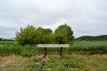 Vor der Stemme und der Havel endet die ehemalige strategische Bahn bei Rathenow. Hier erinnert kaum noch was daran das hier jemals eine Brücke stand.

Rathenow 19.07.2016